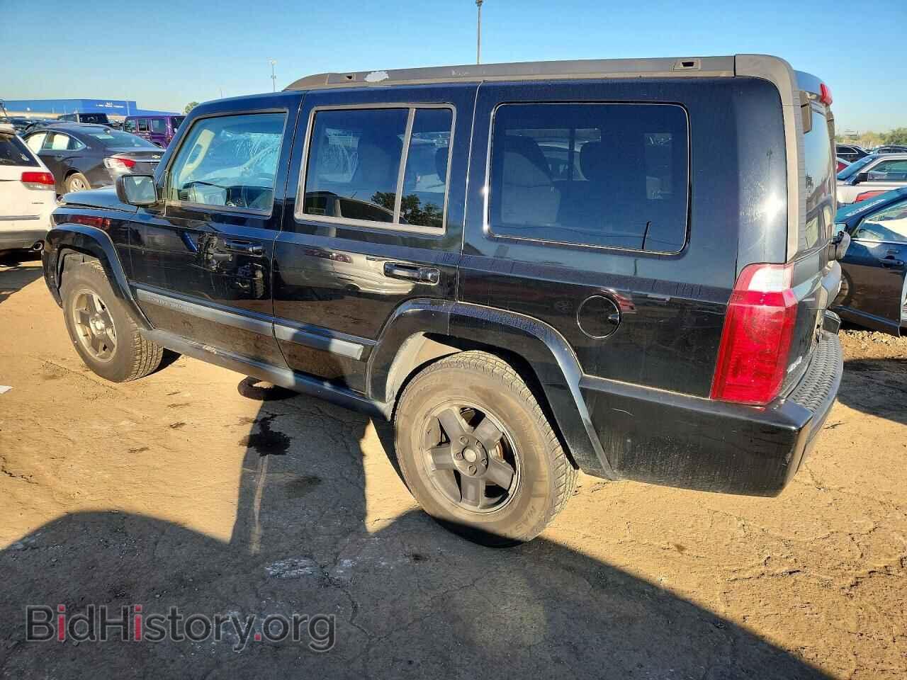 2007 JEEP COMMANDER - VIN: 1J8HG48K27C685843 - Photo 2