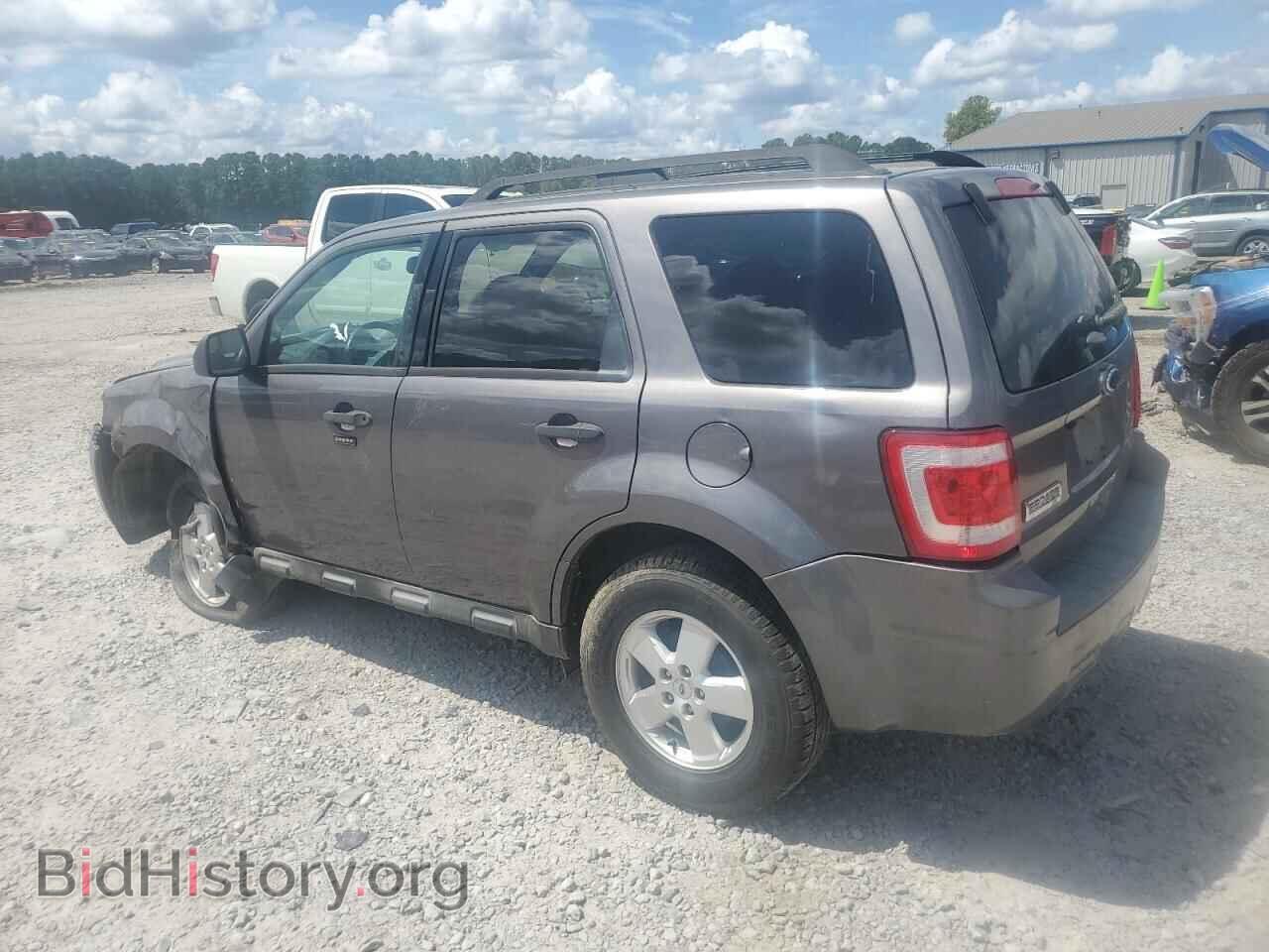 2011 FORD ESCAPE - VIN: 1FMCU0DG5BKB40895 - Фото 2