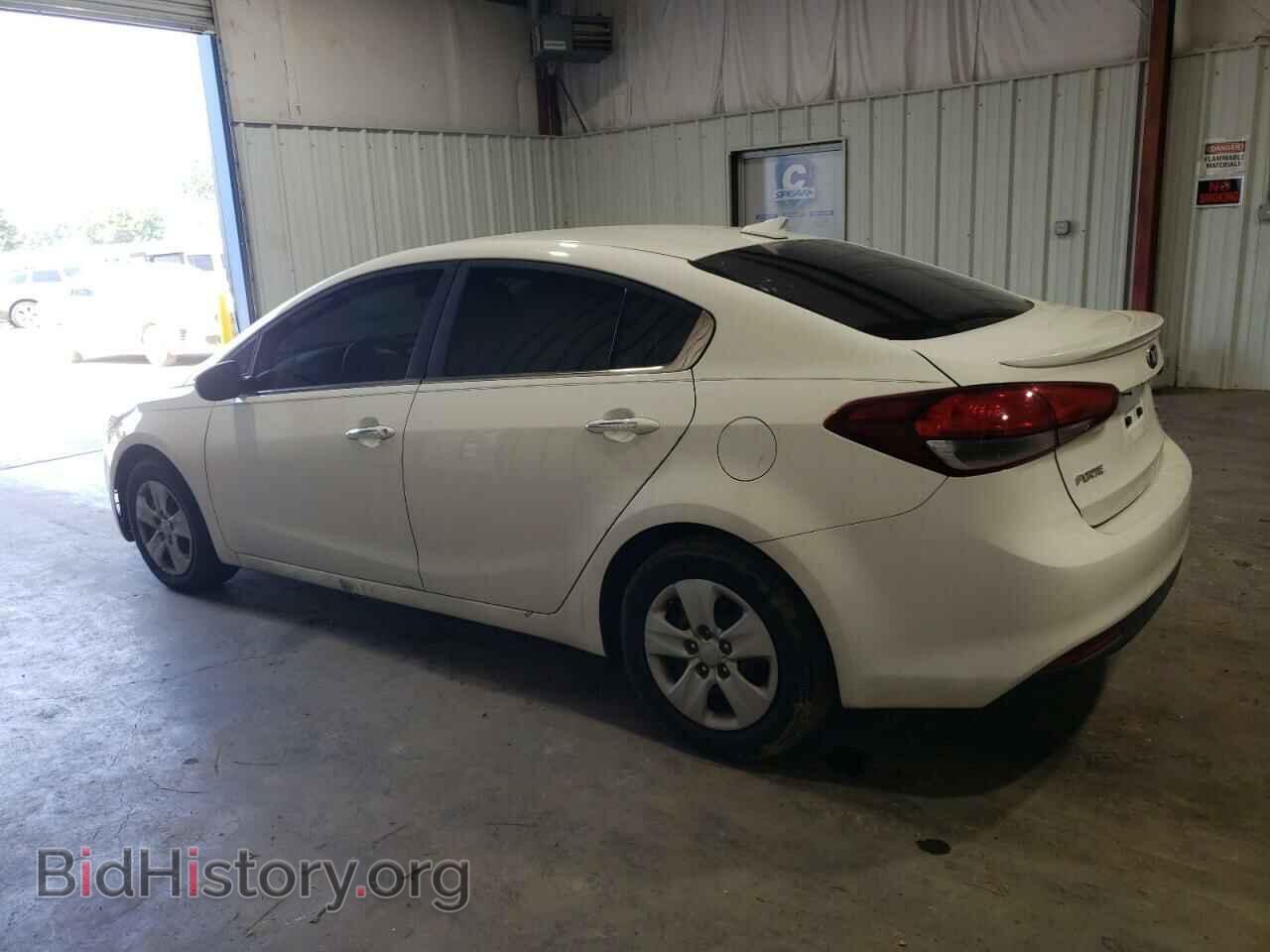 2017 KIA FORTE - VIN: 3KPFL4A79HE037510 - Фото 2