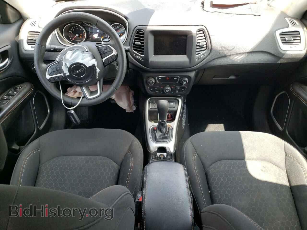 2019 JEEP COMPASS - VIN: 3C4NJCABXKT743775 - Photo 8