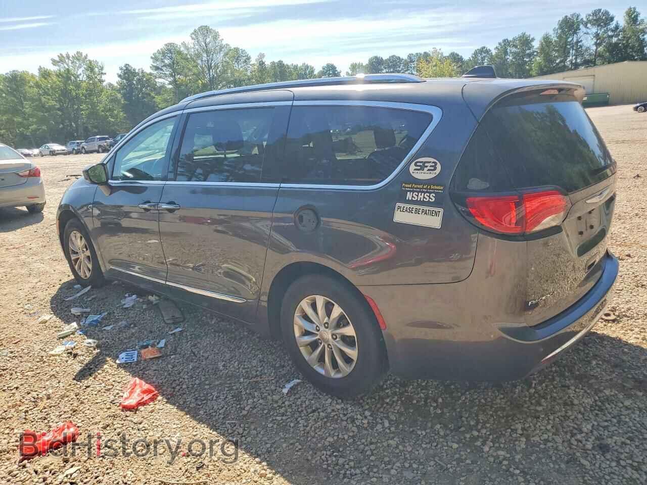 2018 CHRYSLER PACIFICA - VIN: 2C4RC1BG1JR142900 - Photo 2