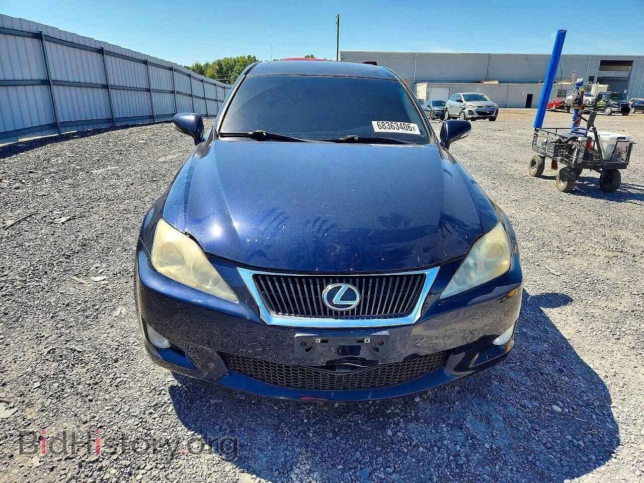 2010 LEXUS IS - VIN: JTHCF5C24A5042292 - Photo 5