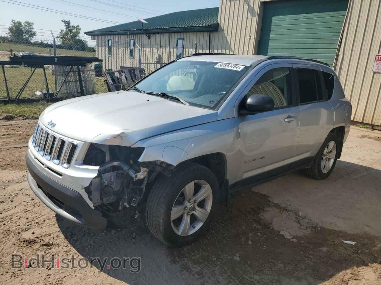 Photo 1J4NF1FB9BD278663 - JEEP COMPASS 2011