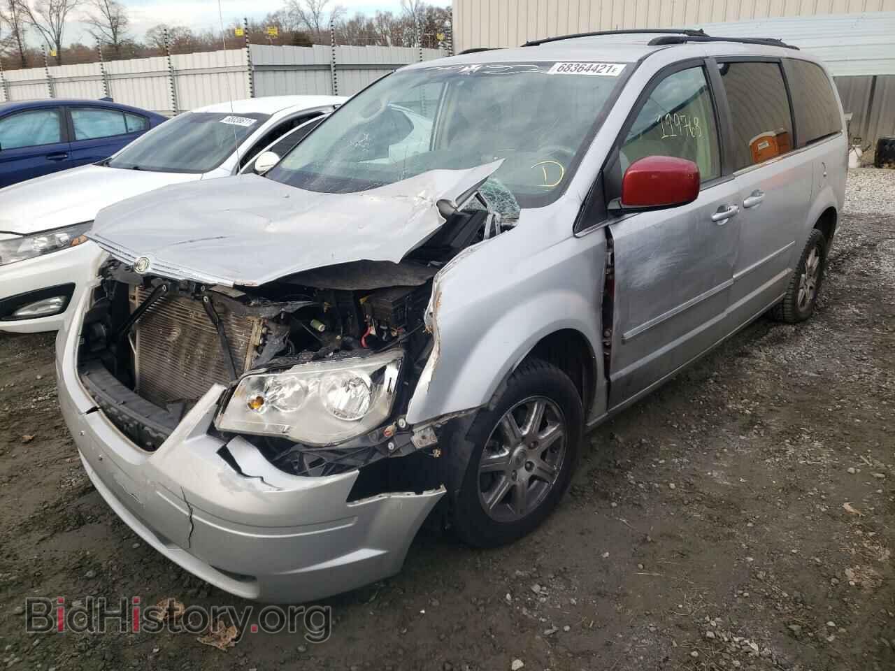 2008 CHRYSLER MINIVAN - VIN: 2A8HR54P38R758437 - Фото 2