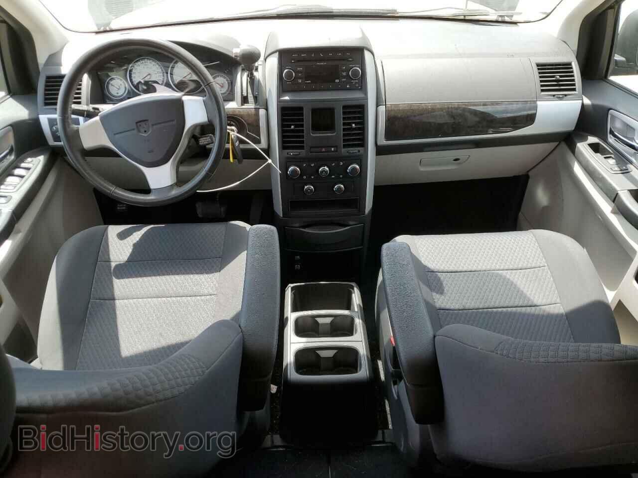 2010 DODGE CARAVAN - VIN: 2D4RN5D13AR272948 - Photo 8