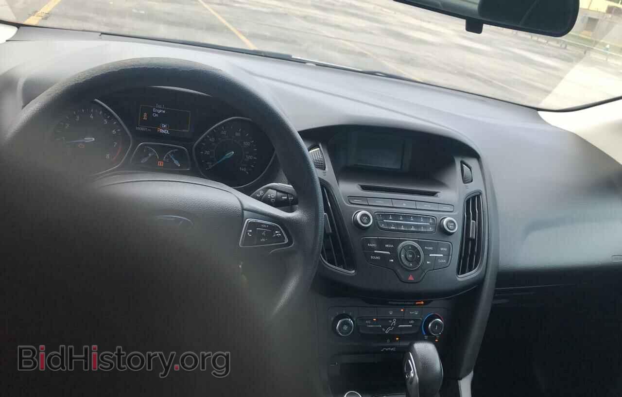 2016 FORD FOCUS - VIN: 1FADP3E28GL306984 - Фото 9
