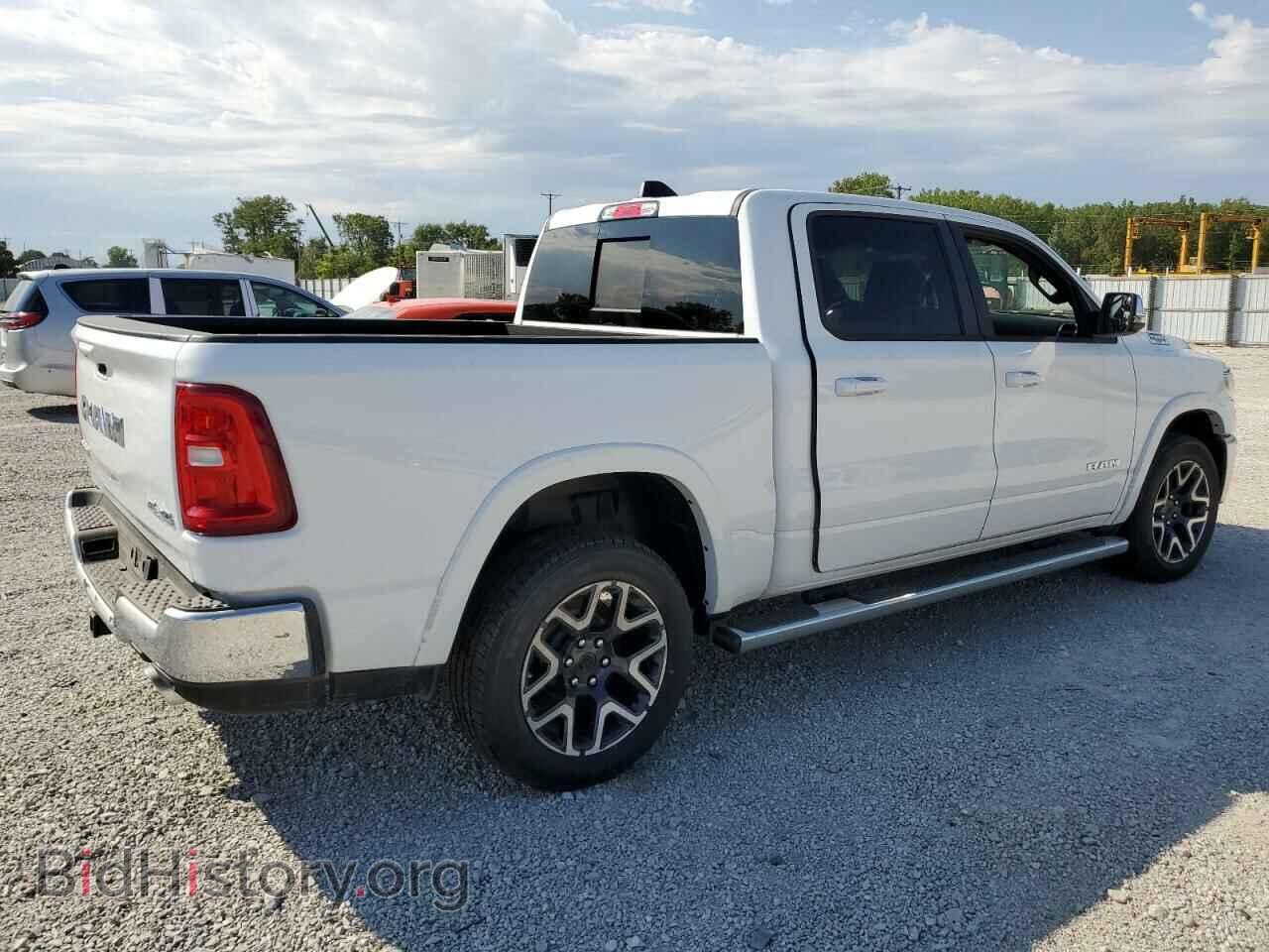 2025 RAM 1500 - VIN: 1C6SRFJP4SN524455 - Фото 3
