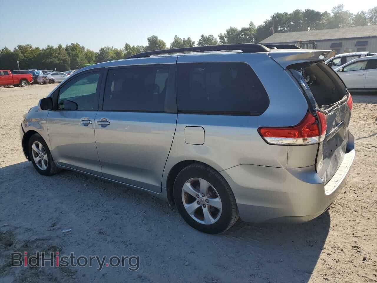 2012 TOYOTA All Models - VIN: 5TDKK3DC2CS226678 - Фото 2