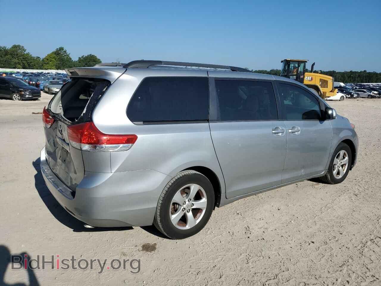 2012 TOYOTA All Models - VIN: 5TDKK3DC2CS226678 - Фото 3