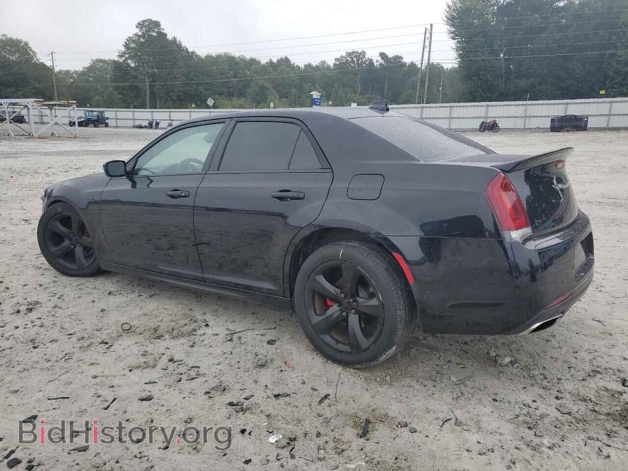 2019 CHRYSLER 300 - VIN: 2C3CCABT5KH639186 - Фото 2