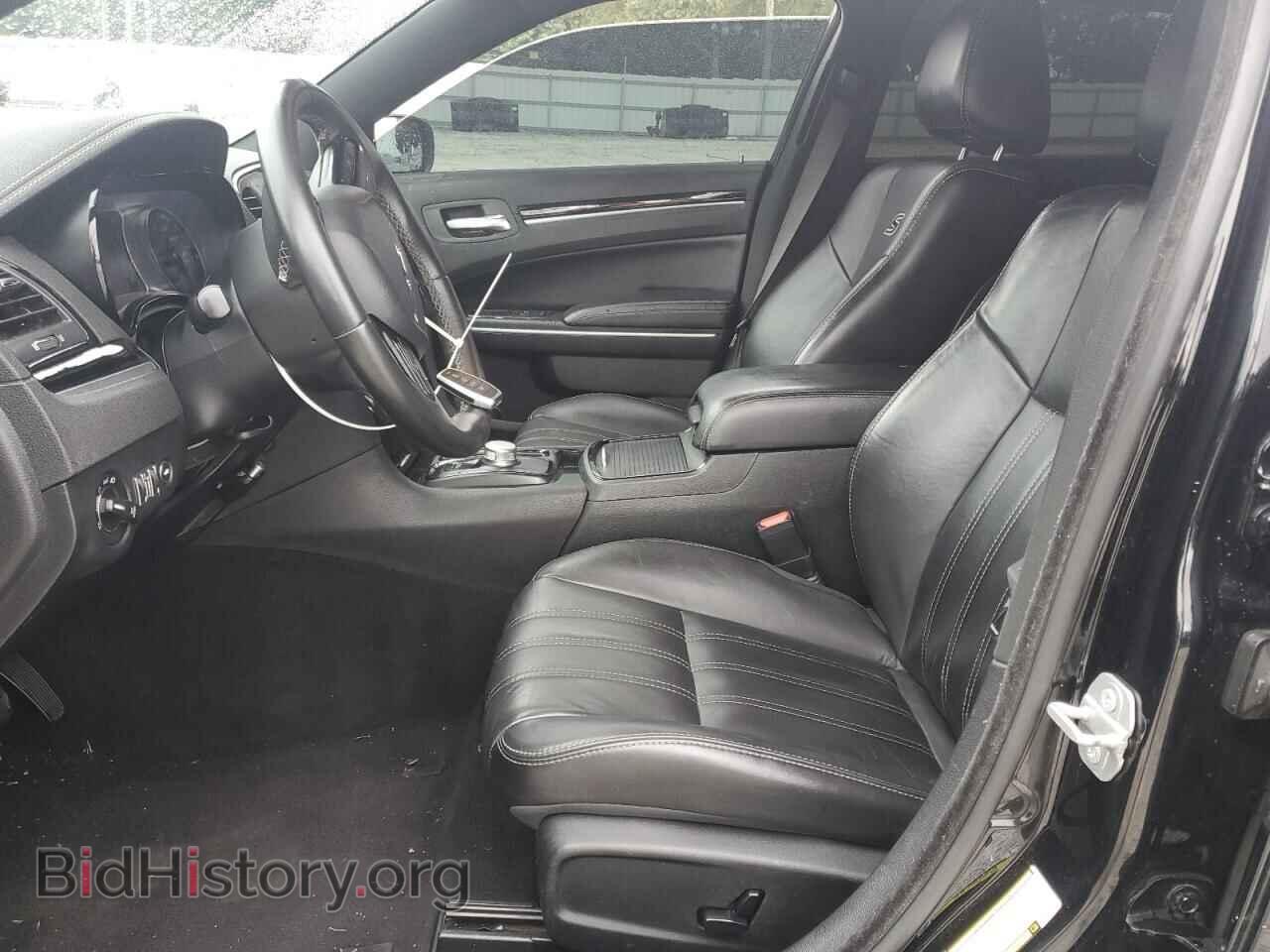 2019 CHRYSLER 300 - VIN: 2C3CCABT5KH639186 - Фото 7