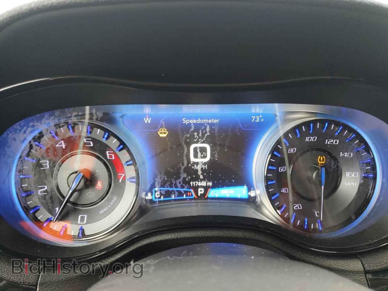2019 CHRYSLER 300 - VIN: 2C3CCABT5KH639186 - Фото 9