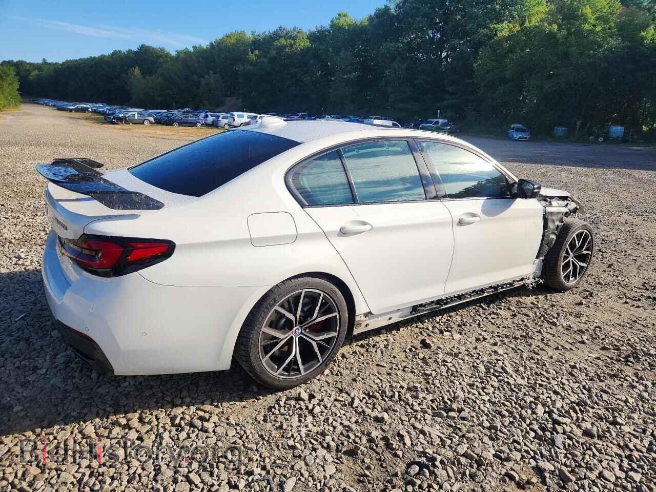 2023 BMW M5 - VIN: WBA13BK03PCM17963 - Photo 3