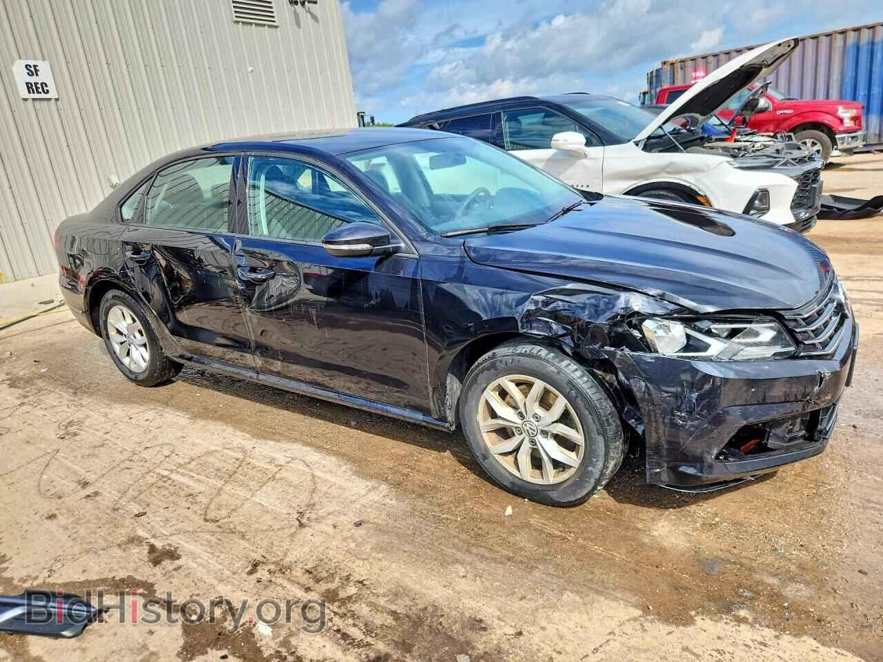 2018 VOLKSWAGEN PASSAT - VIN: 1VWAA7A36JC003985 - Фото 4
