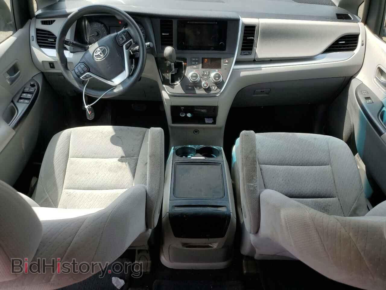 2017 TOYOTA All Models - VIN: 5TDJZ3DC1HS150580 - Фото 8