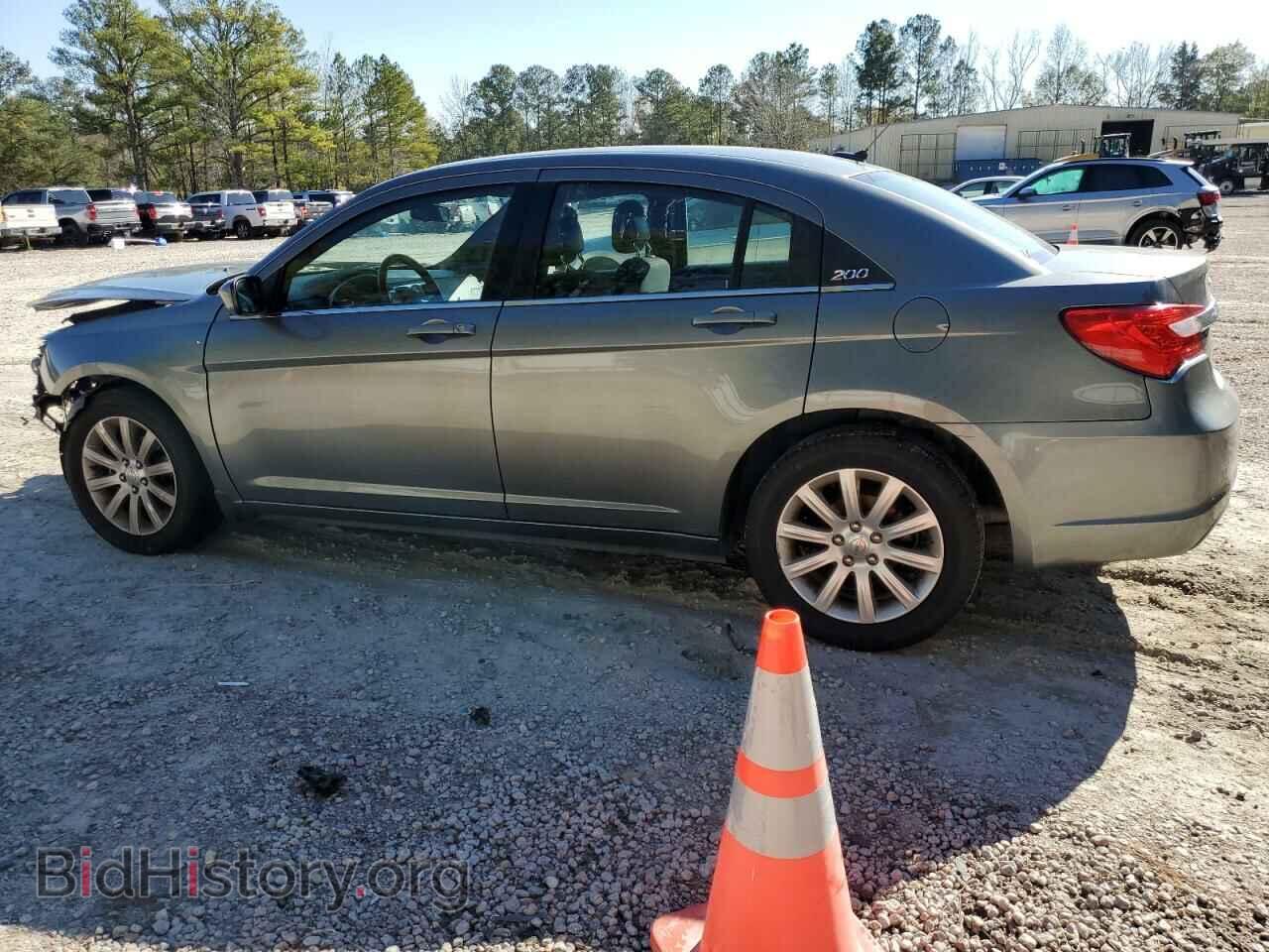 2013 CHRYSLER 200 - VIN: 1C3CCBBB7DN597854 - Фото 2