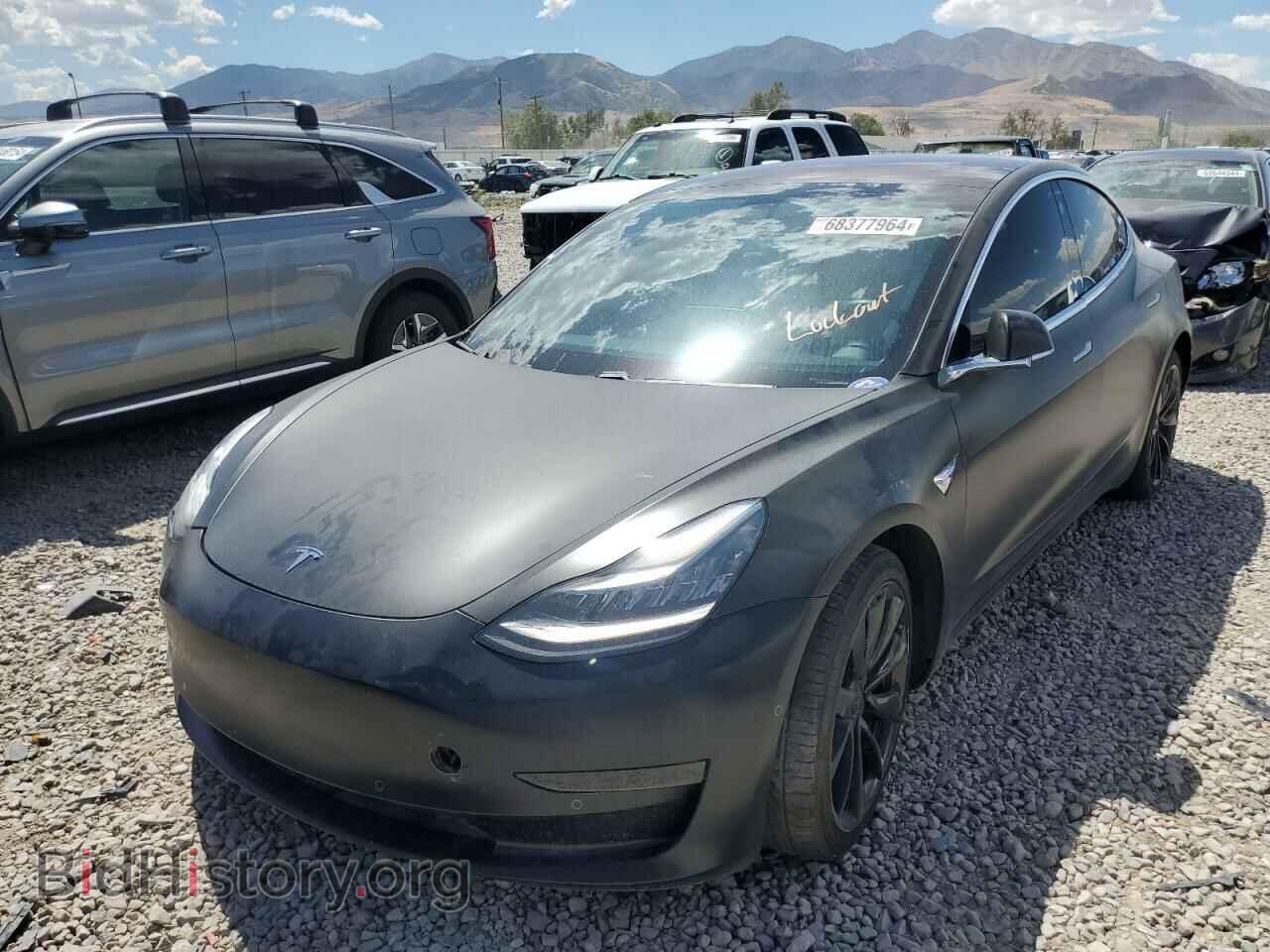 Фотография 5YJ3E1EB1JF097016 - TESLA MODEL 3 2018