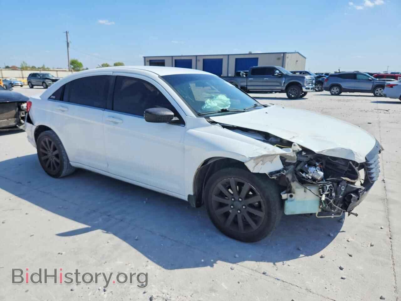 2013 CHRYSLER 200 - VIN: 1C3CCBBB2DN672475 - Photo 4