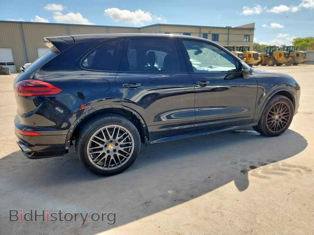 2017 PORSCHE CAYENNE - VIN: WP1AA2A23HKA91406 - Фото 3