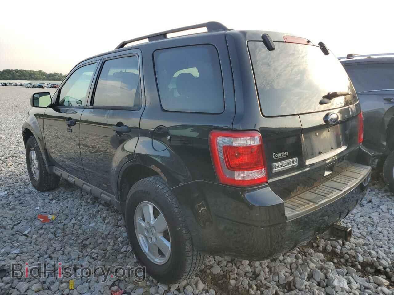 2011 FORD ESCAPE - VIN: 1FMCU0D73BKB83695 - Фото 2