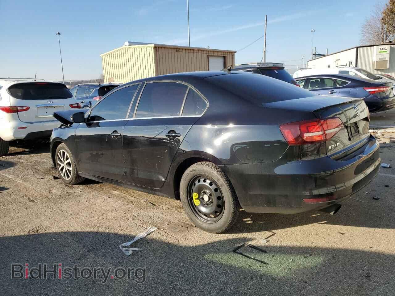 2017 VOLKSWAGEN JETTA - VIN: 3VWDB7AJ1HM257783 - Фото 2