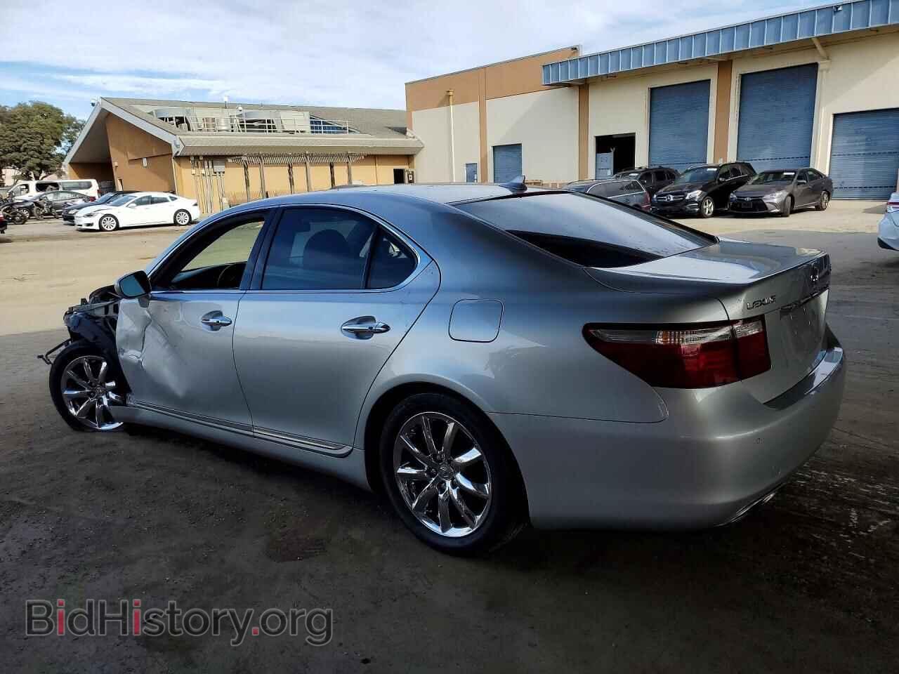 2009 LEXUS LS460 - VIN: JTHBL46F495090965 - Photo 2