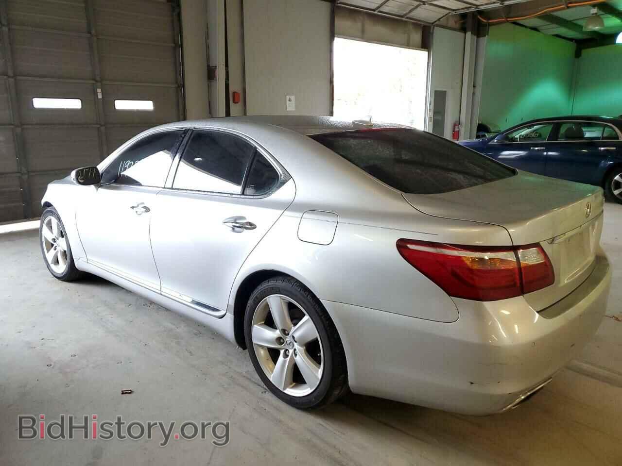 2012 LEXUS LS460 - VIN: JTHBL5EF7C5109975 - Photo 2