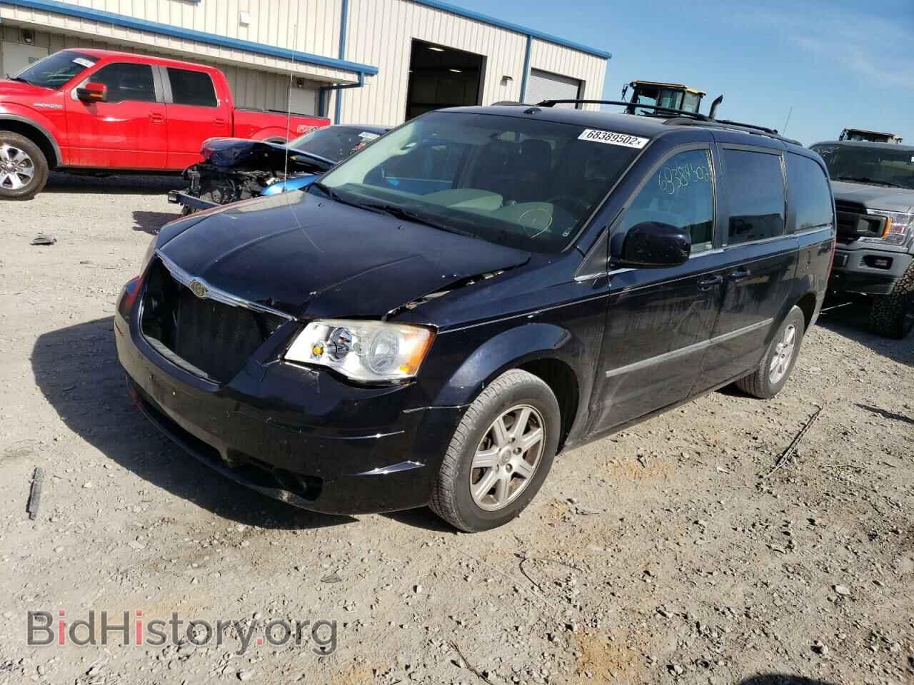Photo 2A4RR5D10AR148356 - CHRYSLER MINIVAN 2010