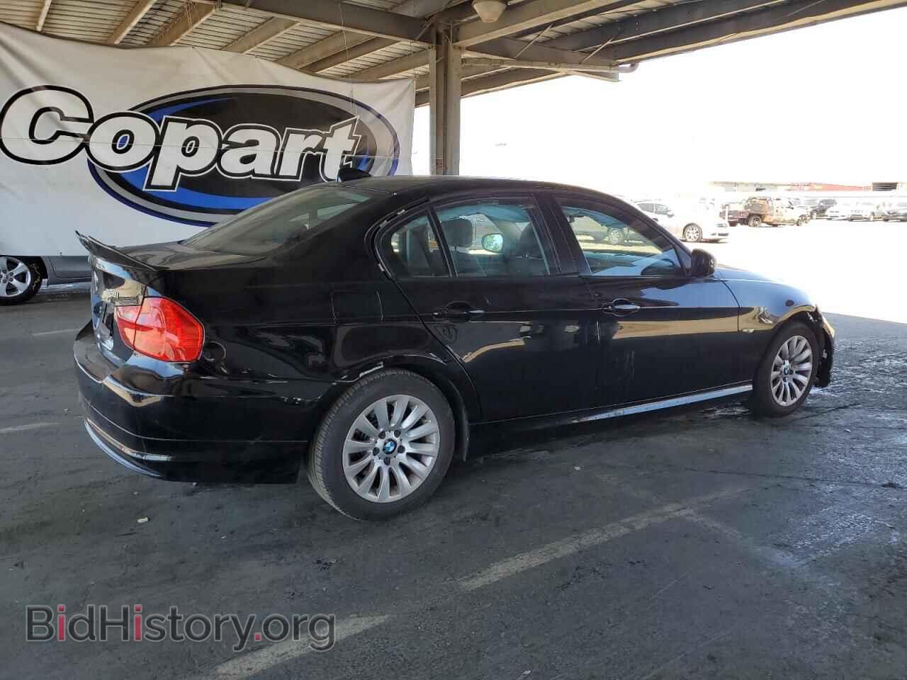 2009 BMW 3 SERIES - VIN: WBAPH53509A433804 - Фото 3