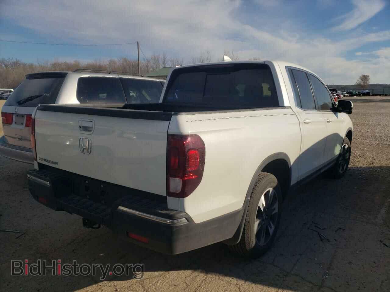 2019 HONDA RIDGELINE - VIN: 5FPYK2F62KB003465 - Фото 3