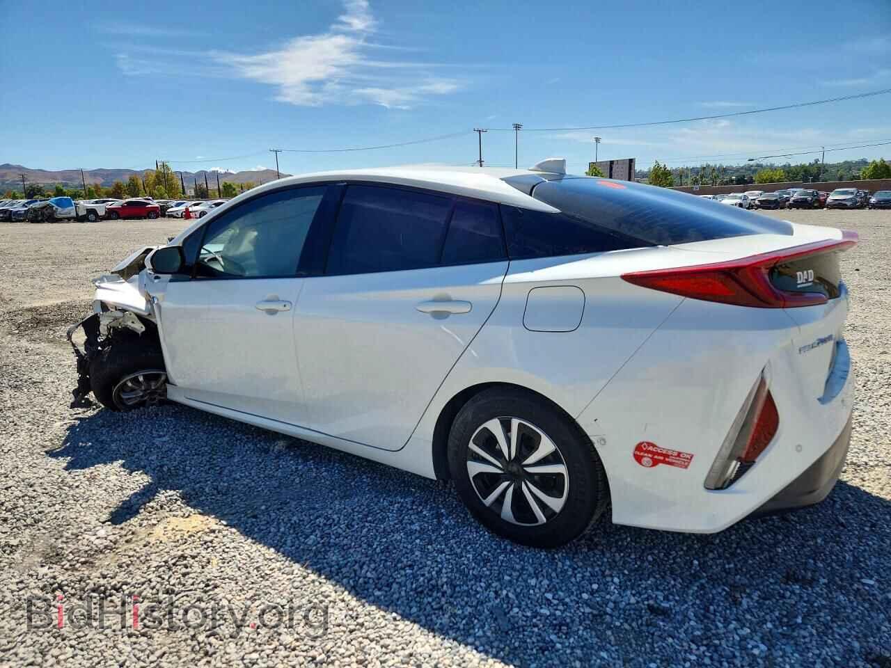 2017 TOYOTA PRIUS - VIN: JTDKARFP2H3061925 - Photo 2