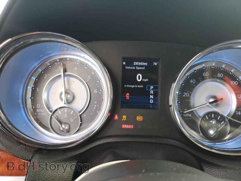 2014 Chrysler 300 (VIN 2C3CCARG5EH201555) — фото 9 из 12