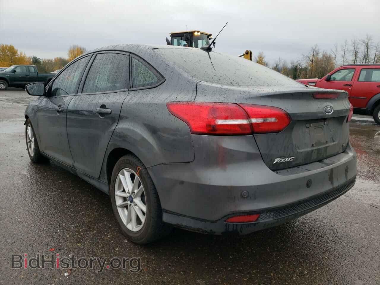 2016 FORD FOCUS - VIN: 1FADP3F2XGL380647 - Фото 3