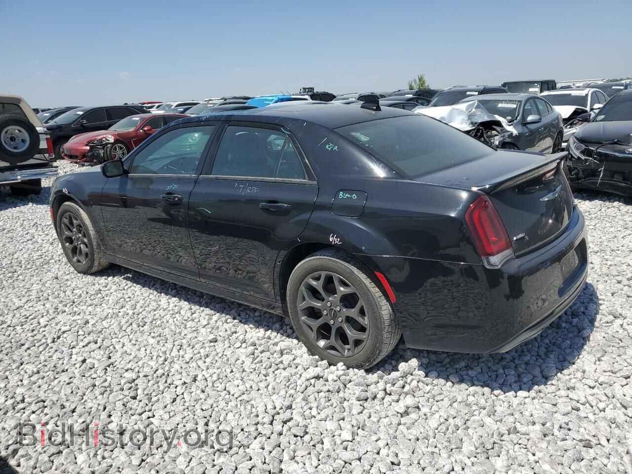 2018 CHRYSLER 300 - VIN: 2C3CCAGG3JH149517 - Фото 2