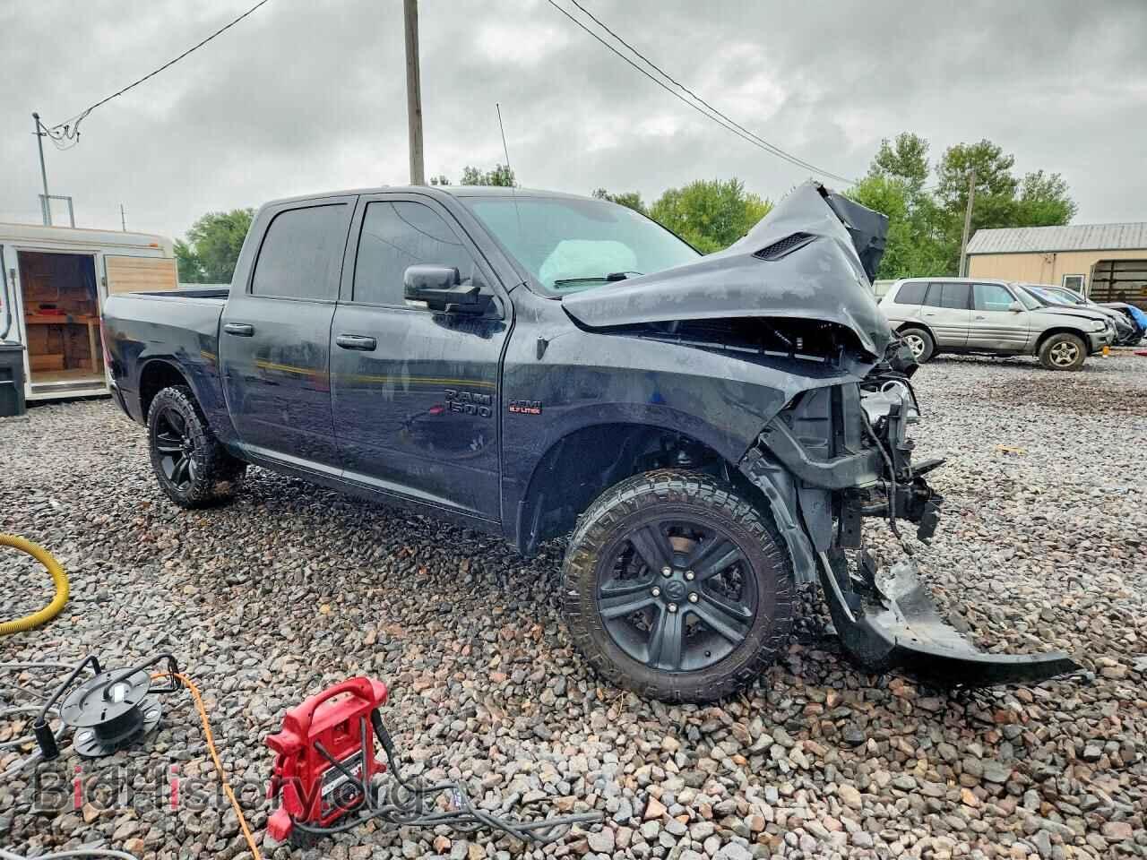 2017 RAM 1500 - VIN: 1C6RR7MT8HS725377 - Фото 4