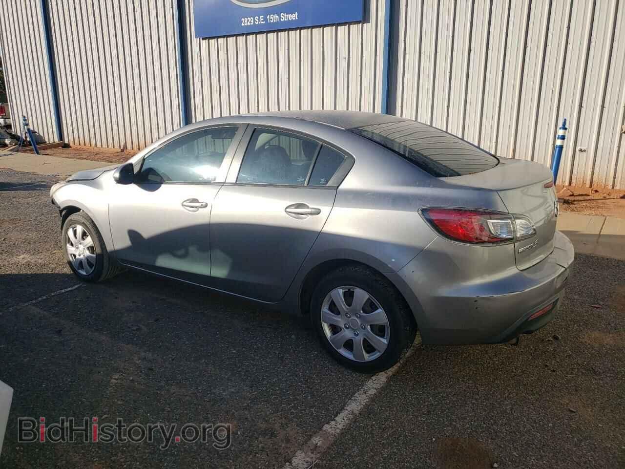 2011 MAZDA 3 - VIN: JM1BL1UF1B1380841 - Фото 2