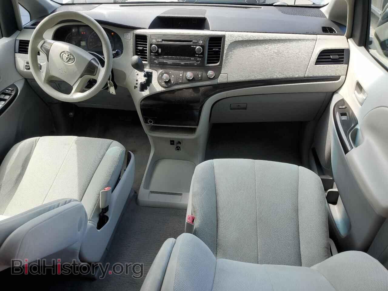2011 TOYOTA All Models - VIN: 5TDZK3DC6BS009468 - Фото 8