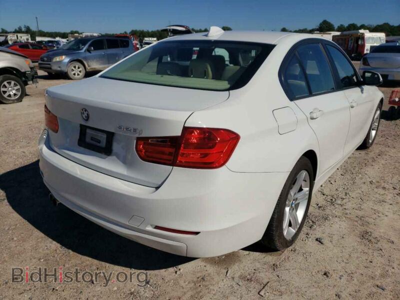 2013 BMW 3 SERIES (VIN WBA3A5C55DF355406) — photo 4 of 10