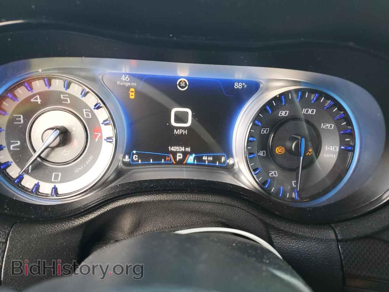 2015 CHRYSLER 300 - VIN: 2C3CCABG4FH921277 - Фото 9