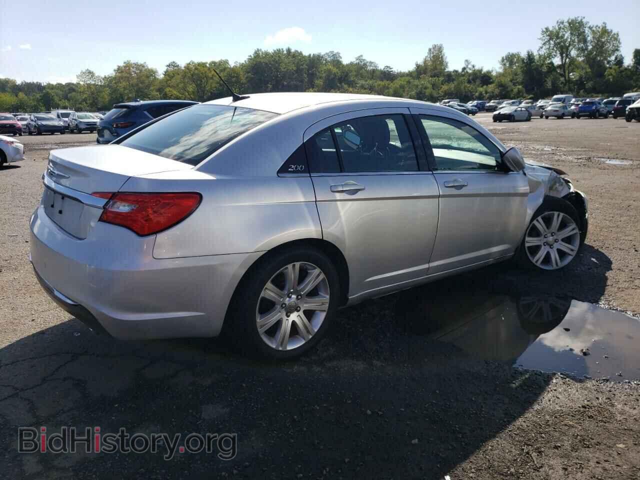2011 CHRYSLER 200 - VIN: 1C3BC1FB2BN613570 - Фото 3