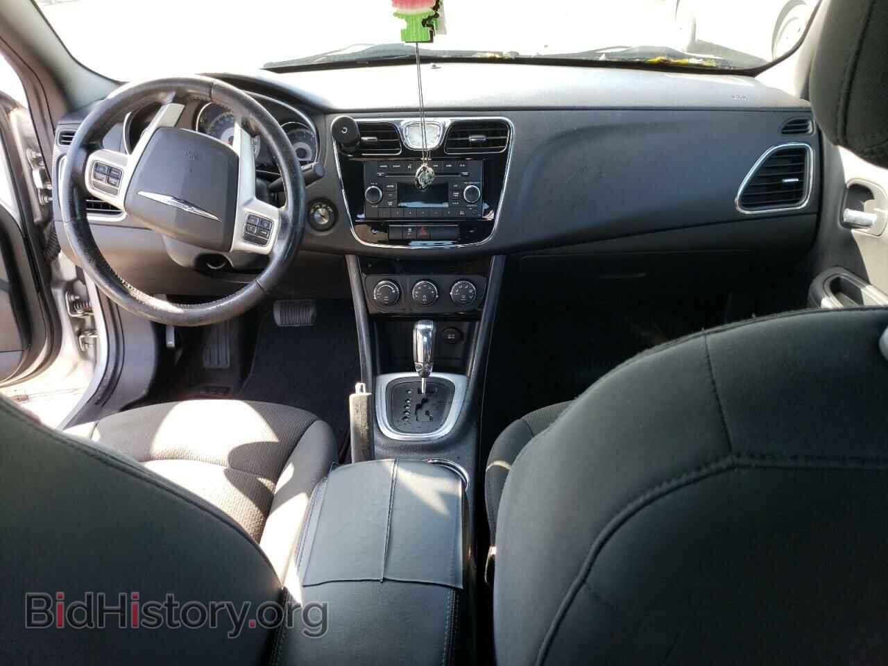 2011 CHRYSLER 200 - VIN: 1C3BC1FB2BN613570 - Фото 8