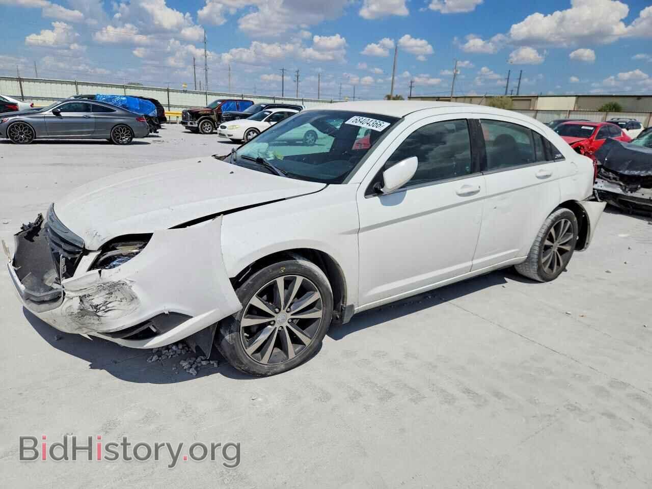 Фотография 1C3CCBBG2DN744299 - CHRYSLER 200 2013