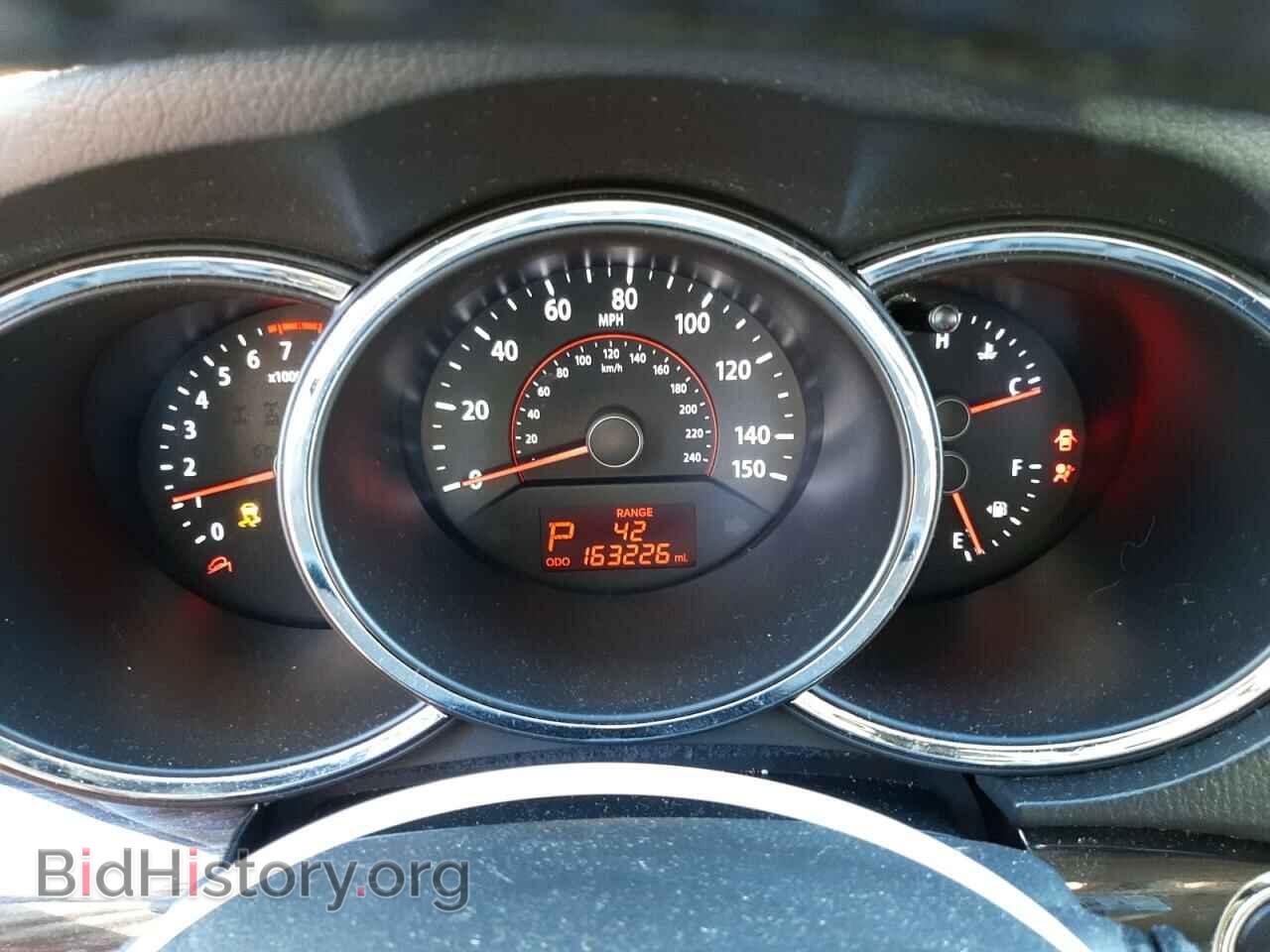 2011 KIA SORENTO - VIN: 5XYKU4A23BG071663 - Фото 9