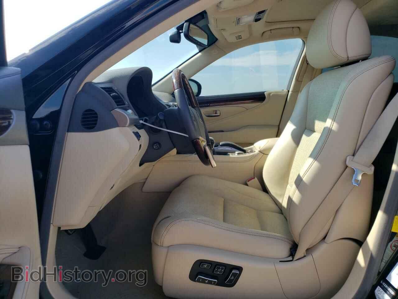 2016 LEXUS LS460 - VIN: JTHBL5EF0G5141270 - Photo 7