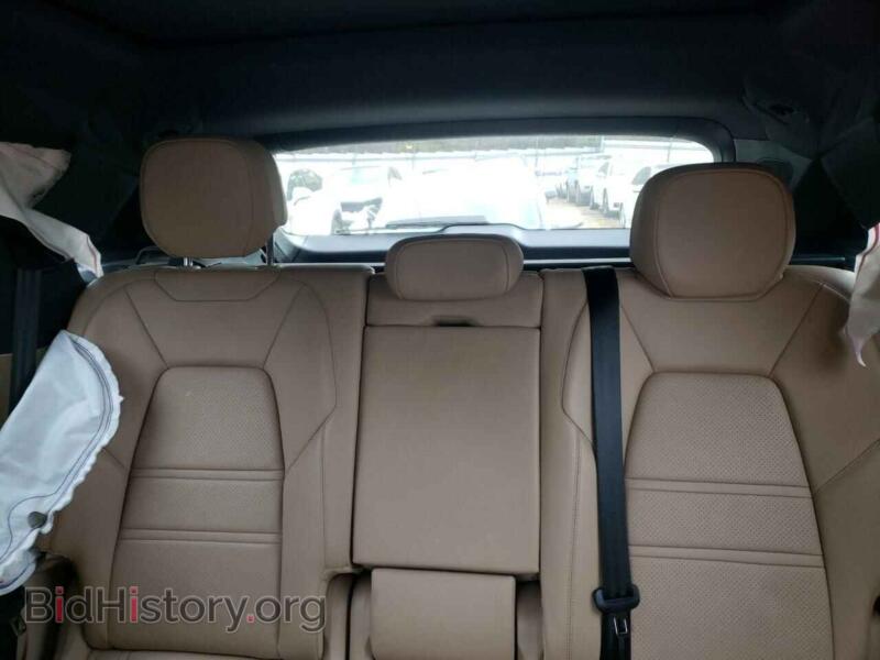 2020 Porsche CAYENNE (VIN WP1AA2AY4LDA03660) — фото 10 из 13