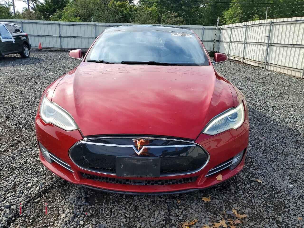 2015 TESLA MODEL S - VIN: 5YJSA1S24FF085977 - Фото 5