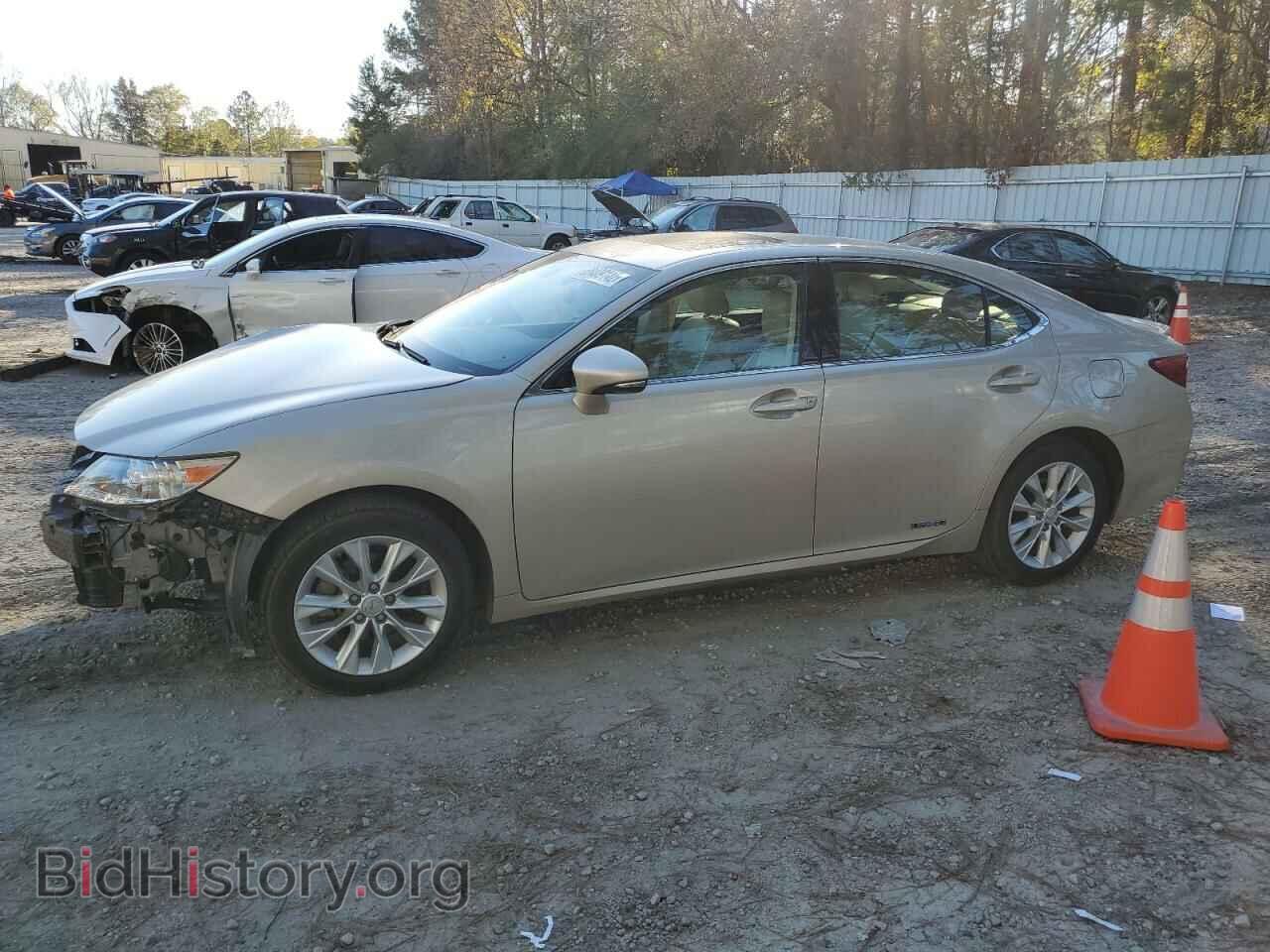Фотография JTHBW1GG4E2065640 - LEXUS ES300 2014