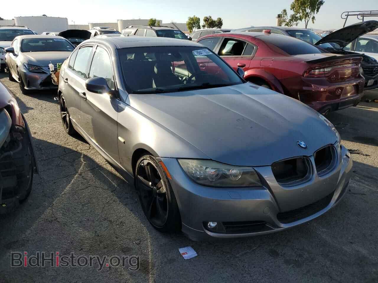 2009 BMW 3 SERIES - VIN: WBAPM77539NL87492 - Фото 4