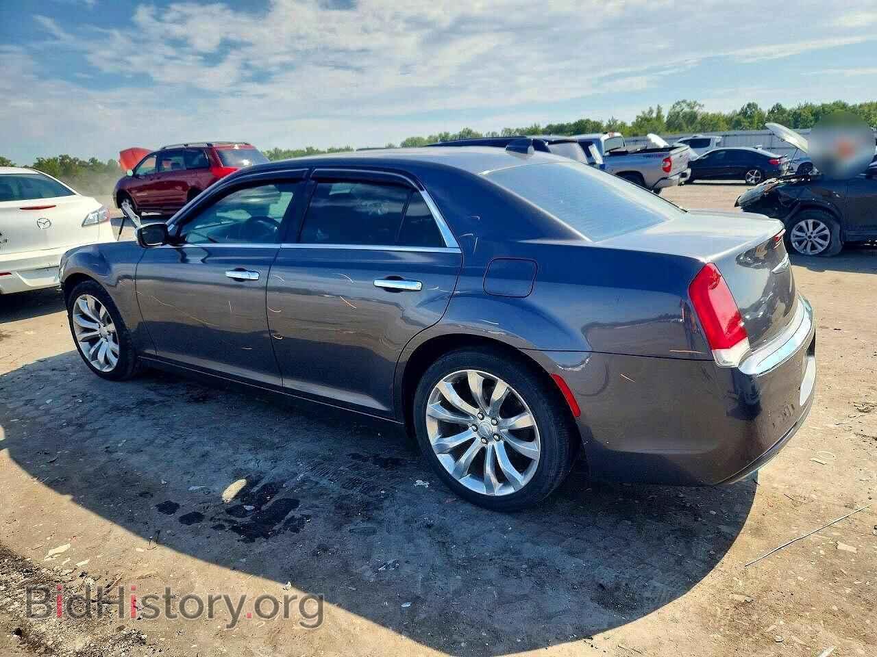 2017 CHRYSLER 300 - VIN: 2C3CCAEG2HH570044 - Photo 2