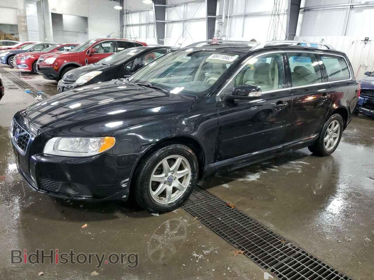 Фотография YV1982BW9A1144259 - VOLVO V70 2010